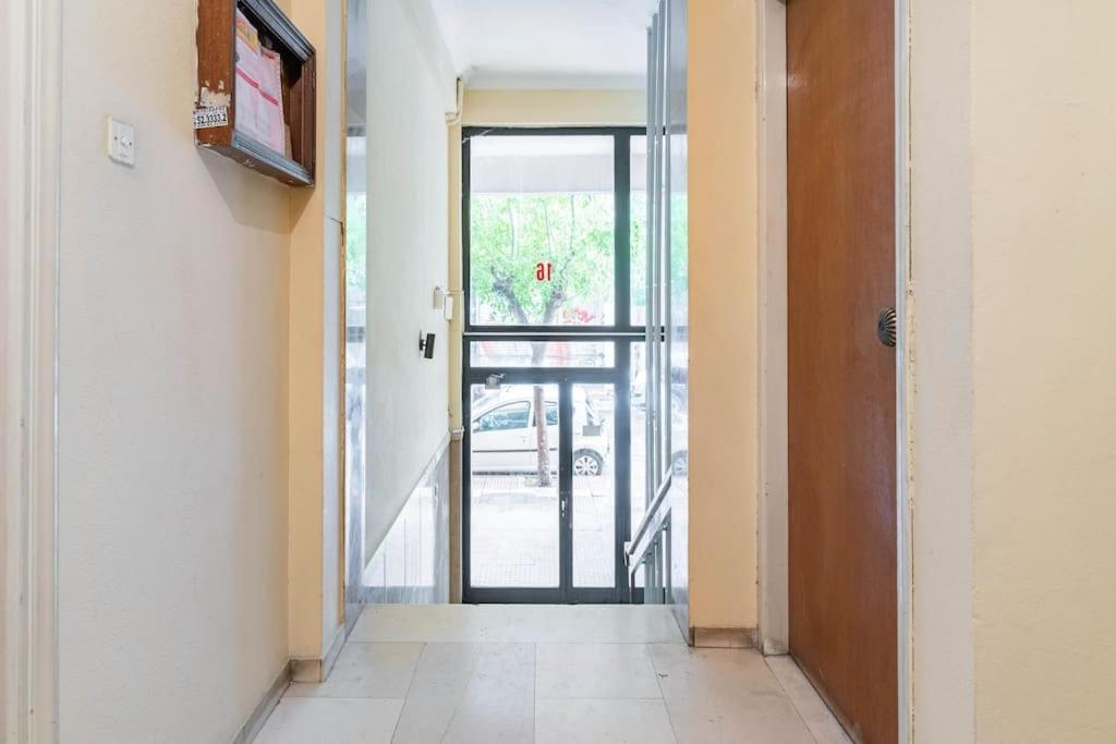 Stylish And Central Apt Near Acropolis - Avdi Square أثينا المظهر الخارجي الصورة