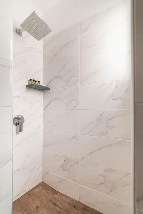 Stylish And Central Apt Near Acropolis - Avdi Square أثينا المظهر الخارجي الصورة